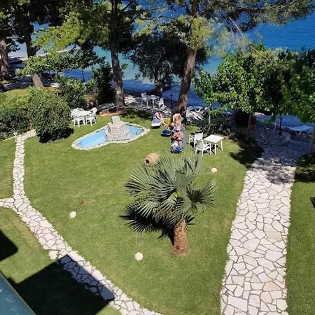 Aparthotel Coralli Beach Studios- Nydri (Lefkada)