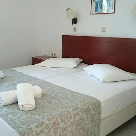 Coralli Beach Studios- Aparthotel