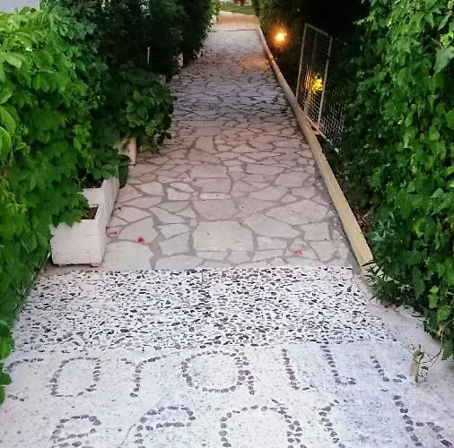 Coralli Beach Studios- Apartmanhotel *