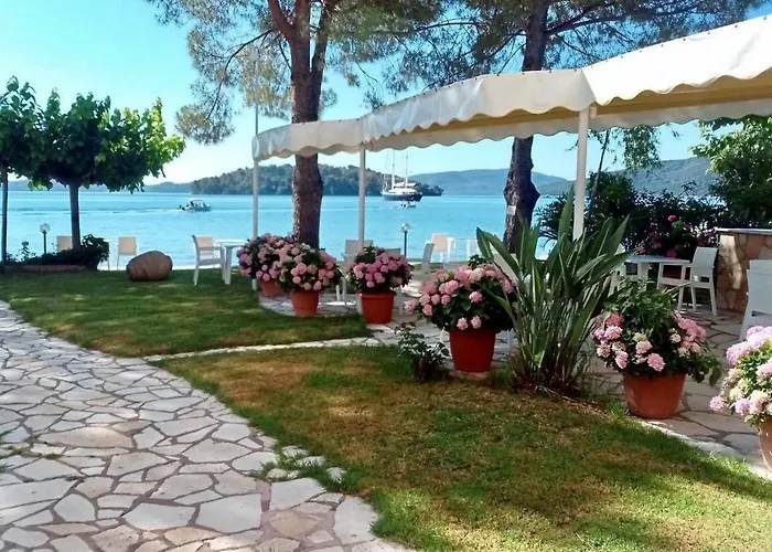 Coralli Beach Studios- *