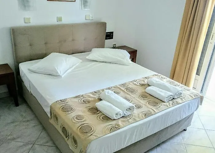 Apartmanhotel Coralli Beach Studios- *