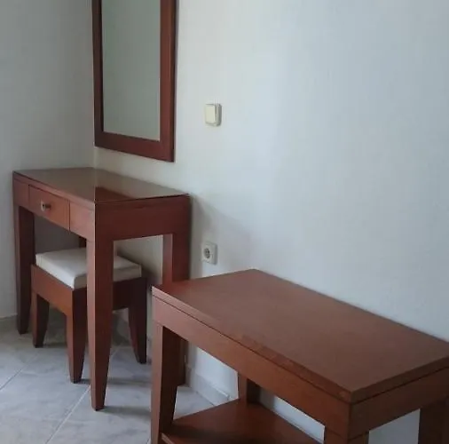 Apartmanhotel Coralli Beach Studios- Nidrí