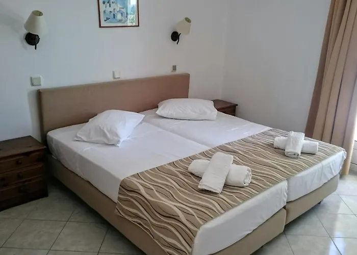 Apartmanhotel Coralli Beach Studios- Nidrí