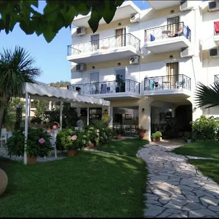 Aparthotel Coralli Beach Studios- Nydri (Lefkada)