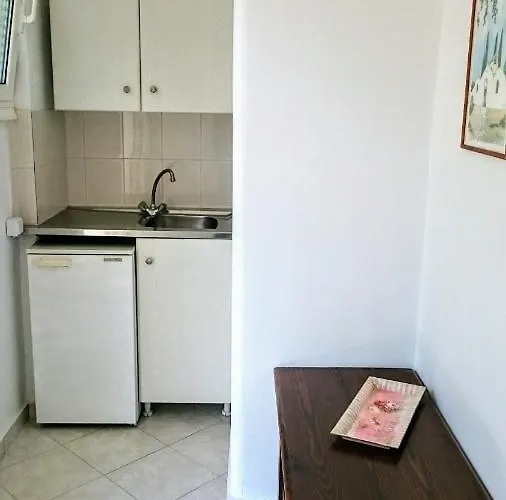 Coralli Beach Studios- *